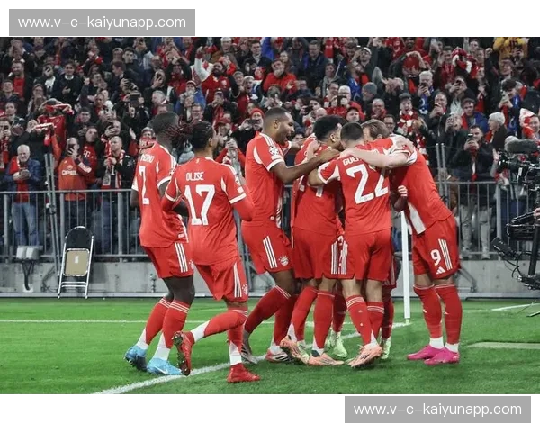 欧洲红色的巅峰碰撞：当拜仁慕尼黑遇见利物浦，谁才是欧陆足坛的终极图腾？